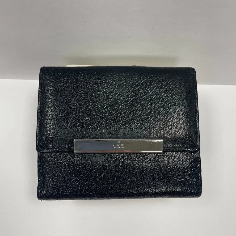 Gucci Black Leather Compact Wallet w/ Silver-tone Hardware - Preowned